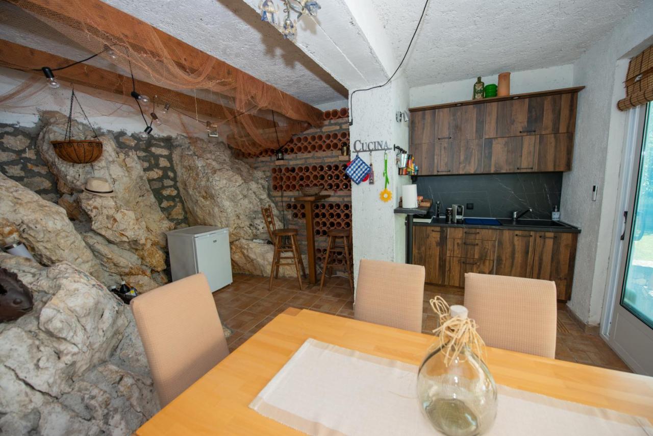 Villa Kosor Spring Blagaj Exteriör bild